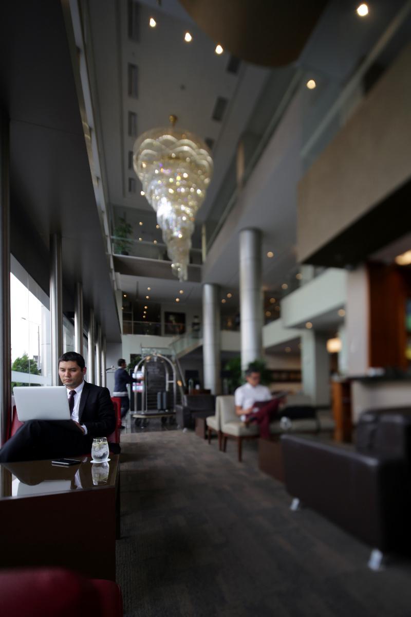 Casa Andina Premium Trujillo Hotel Encalada ภายนอก รูปภาพ